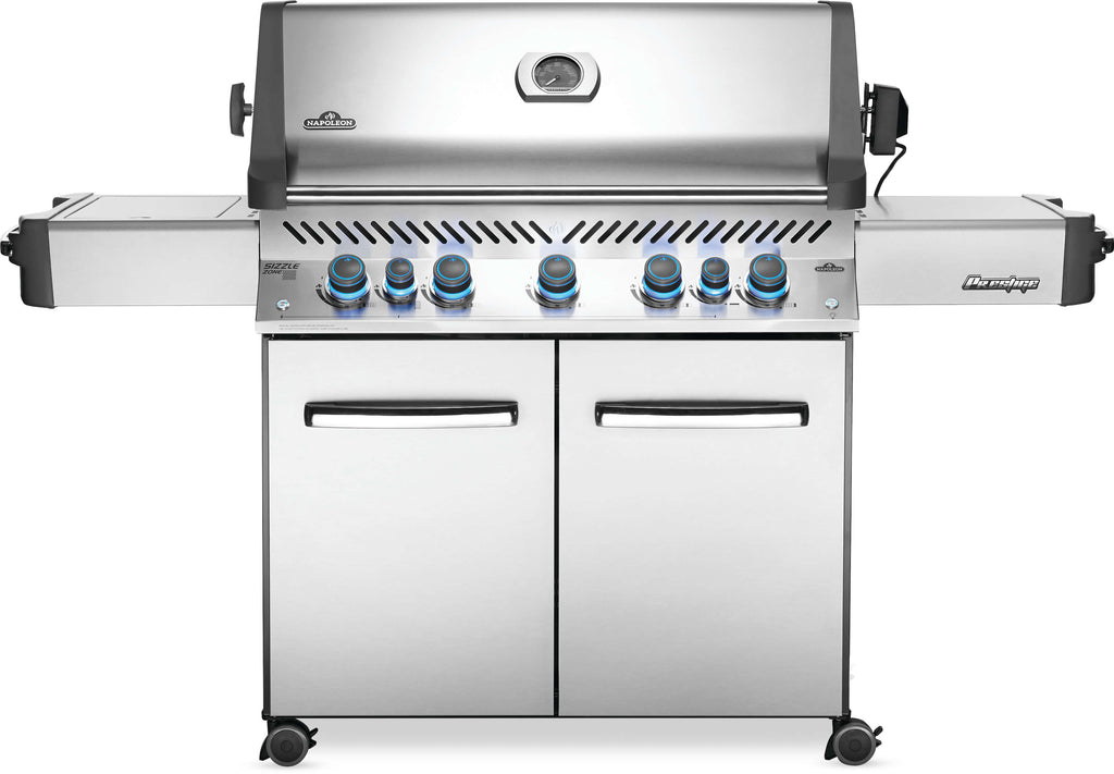 Napoleon Prestige® 665 with Infrared Side and Rear Burners